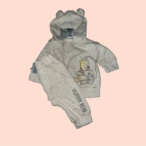 Disney Winnie the Pooh matching sweater/sweatpants set